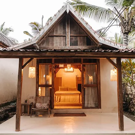 The Yellow Door Spa Retreat